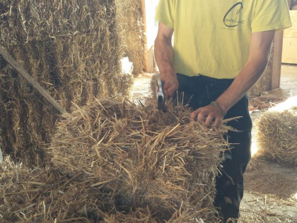 préparation des bottes au marteau...